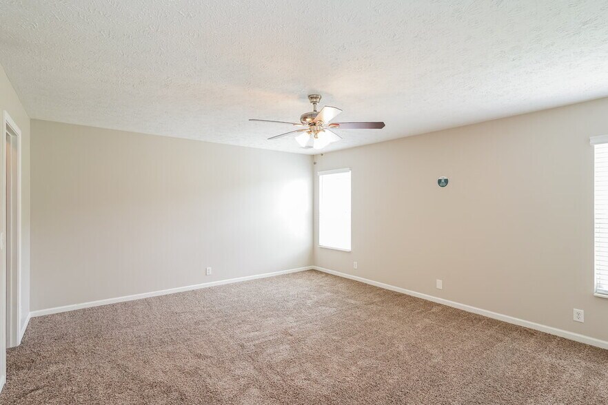 Building Photo - 3624 Coles Branch Dr