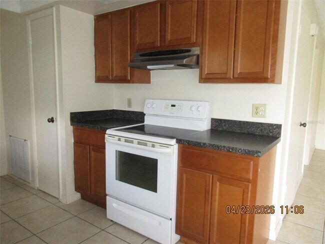 Building Photo - 92 Alderwood Dr