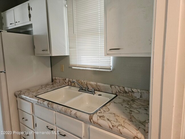 Building Photo - 4623 Cynthia Ln