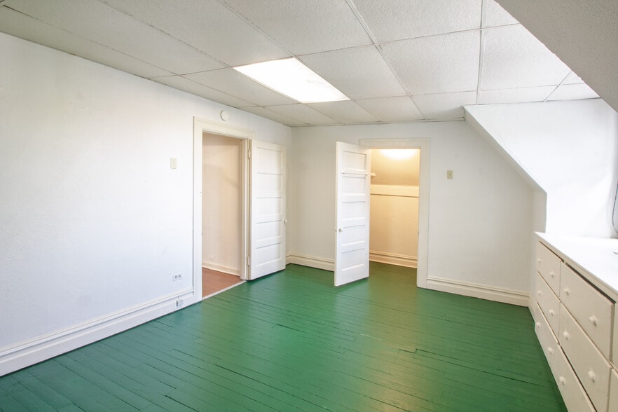 Building Photo - 405 Biddle Ave