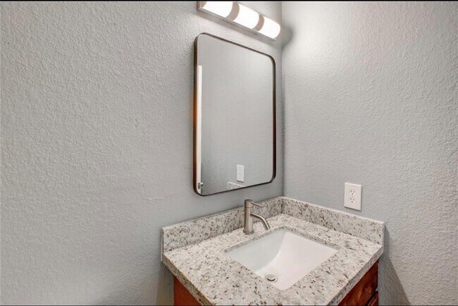 Building Photo - 16407 Grants Manor Ct