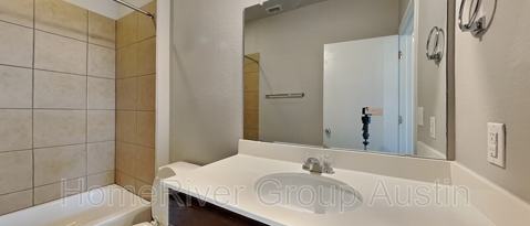 Building Photo - 322 Wapiti Rd