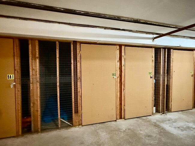 Building Photo - 9 Concorde Way