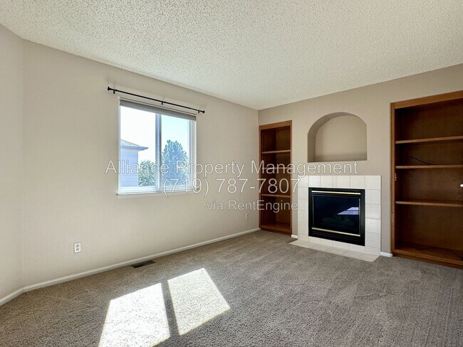 Building Photo - 965 Piros Dr