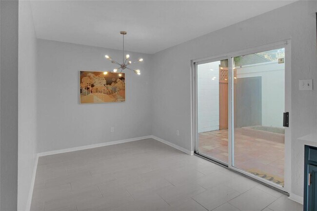 Building Photo - 8868 Kempwood Dr