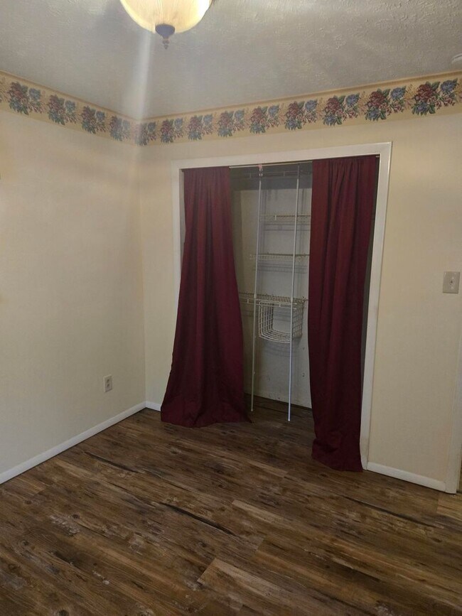 Building Photo - For Rent – 1304 Cobble Stone Court, Johnso...
