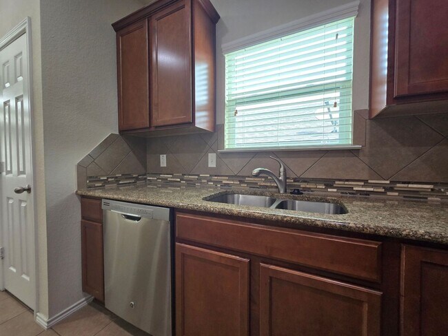 Building Photo - 9507 Adeel Dr