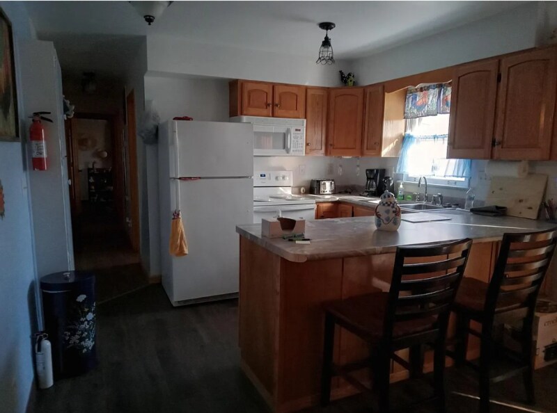 Building Photo - 6 Marion Dr