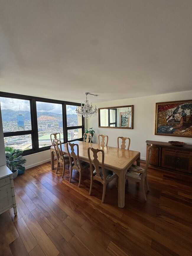 Building Photo - Luxury High-Rise Living with Panoramic Oce...