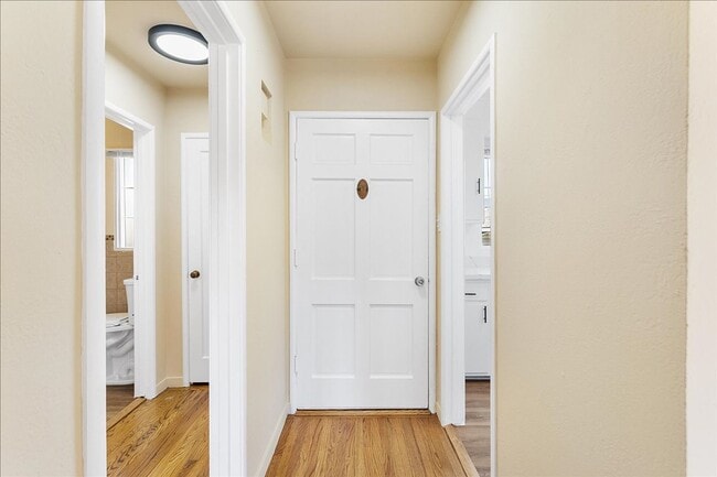 Building Photo - 2033 High St