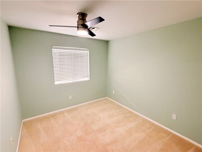 Building Photo - 7914 Villa Pintura Ave