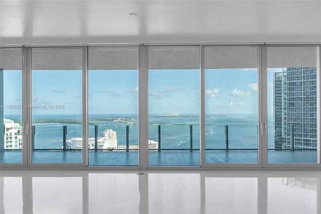 Building Photo - 300 Biscayne Blvd Way