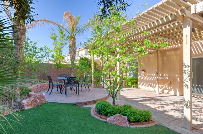 Building Photo - 7748 Jacaranda Hill Ct