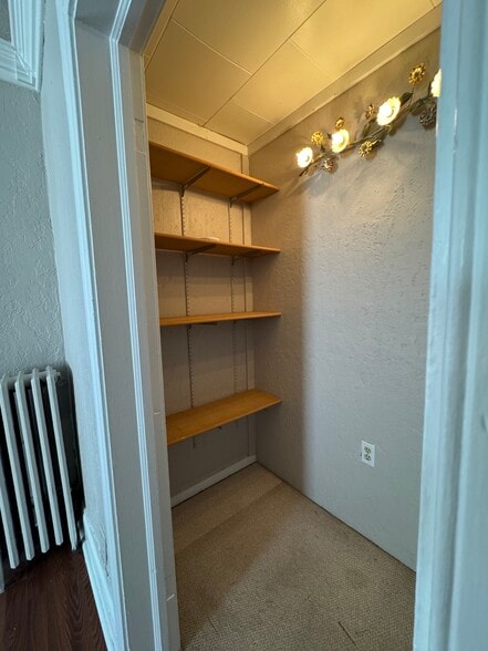 Building Photo - 1402 S State St