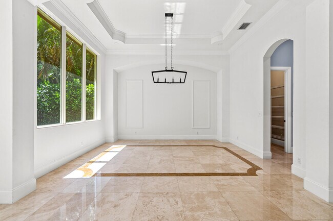 Building Photo - 17550 Circle Pond Ct
