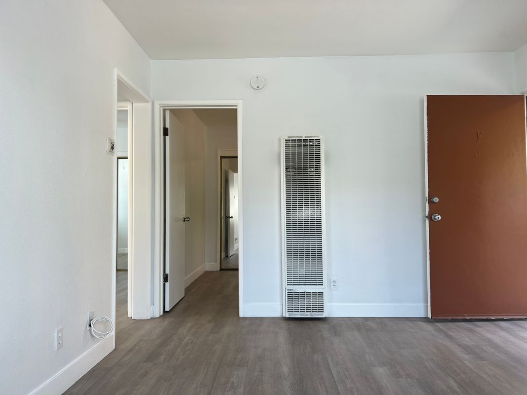 Building Photo - 2203 Mathews Ave