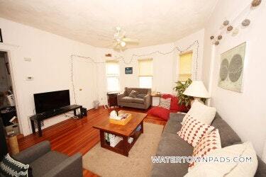 Primary Photo - 53 Parker St