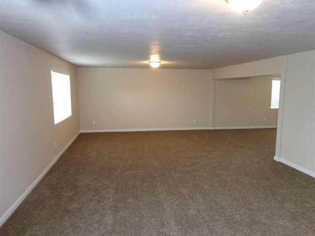 Building Photo - 6115 W Cherry Springs Ct