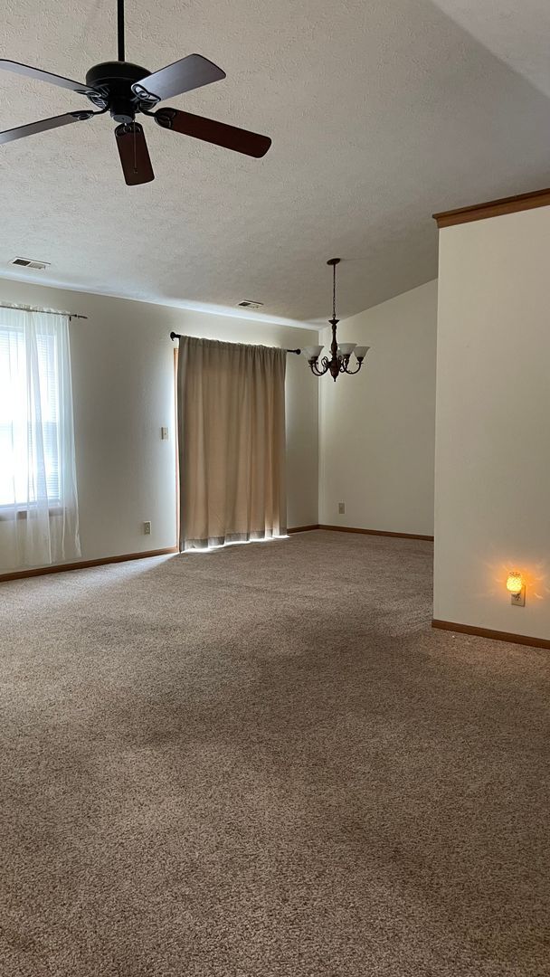 Building Photo - 205 S Furlong Dr