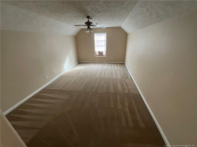 Building Photo - 2460 Saltwood Rd