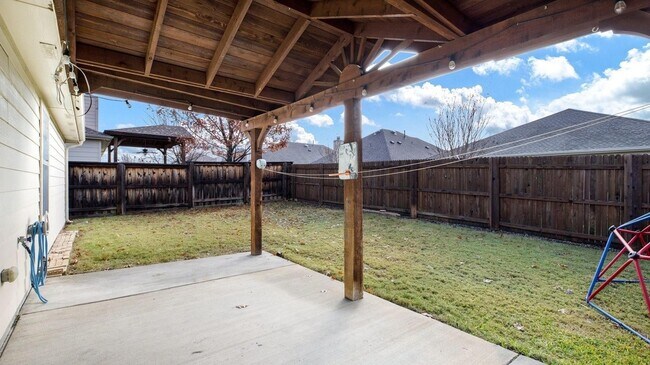 Building Photo - 5209 Bear Valley Dr