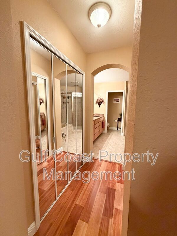 Building Photo - 17560 Brickstone Loop
