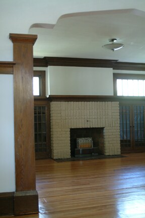 Building Photo - 617 21st Ave S