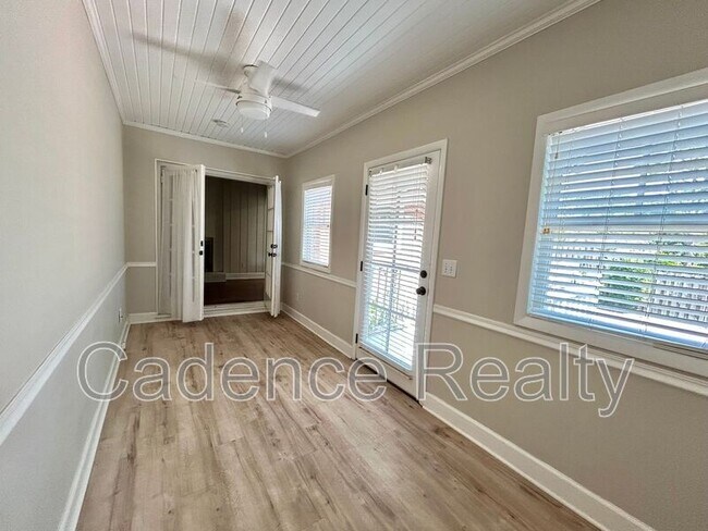Building Photo - 766 Timber Ln