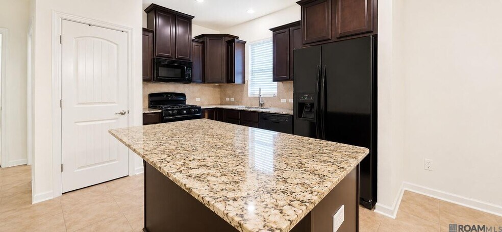 Building Photo - 1446 Granby Dr
