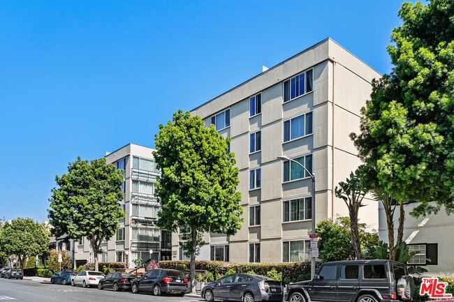 Building Photo - 9950 Durant Dr