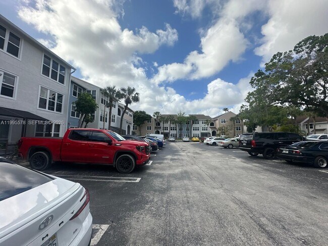 Building Photo - 2303 N Congress Ave