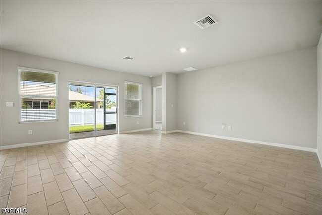 Building Photo - 2465 NW 9th St