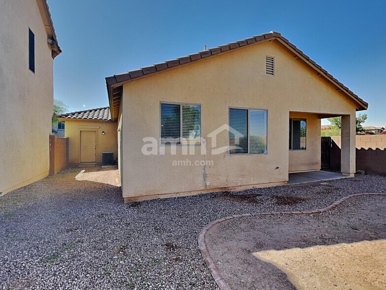 Building Photo - 9360 W Payson Rd