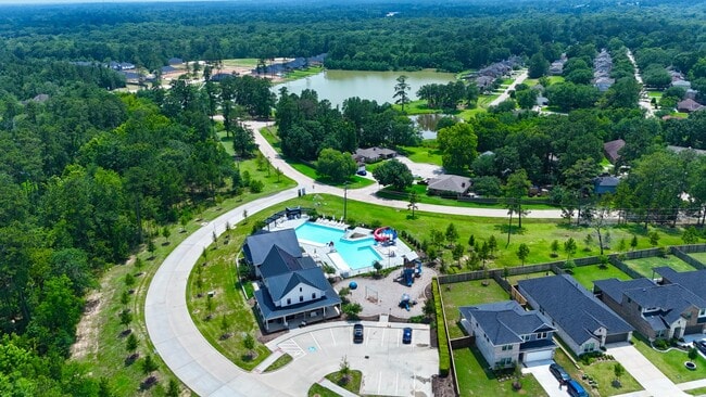 Building Photo - 12176 Ridge Top Dr