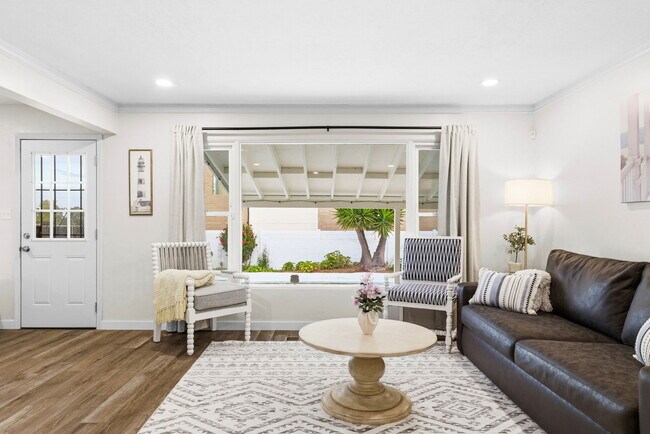 Building Photo - 1404 Lieta St