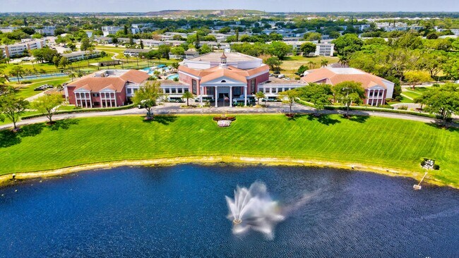 Building Photo - 21 Newport Ct