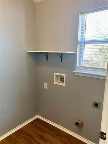 Building Photo - 203 Jacinth Ln