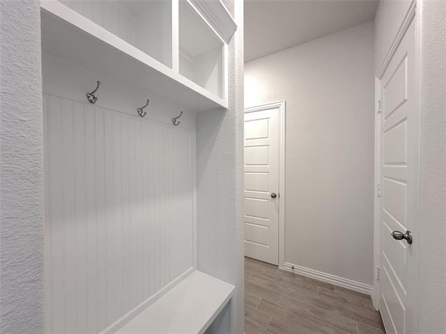 Building Photo - 808 Birdie Dr