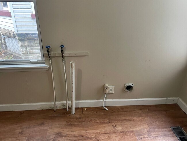 Building Photo - 20 Franklin St