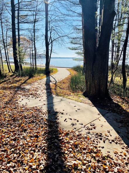 Easy Access to Tart Trails and Vasa Trails - Oak Shore Commons