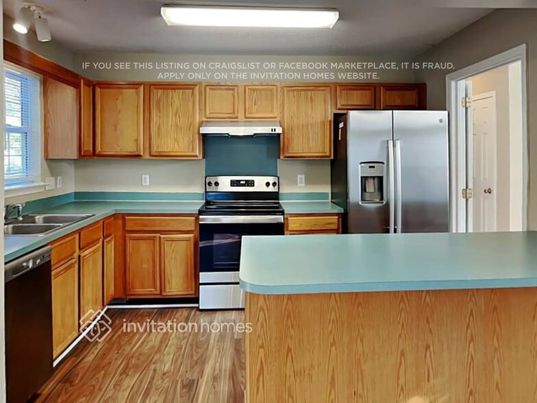 Building Photo - 10600 Northwoods Forest Dr