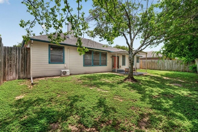 Building Photo - 1612 Zunker Cove
