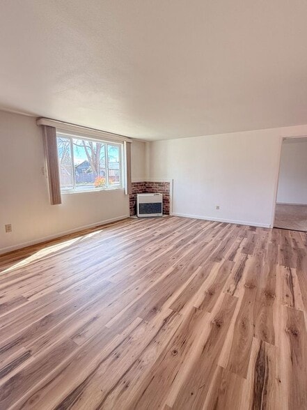 Building Photo - 615 Shasta Ave