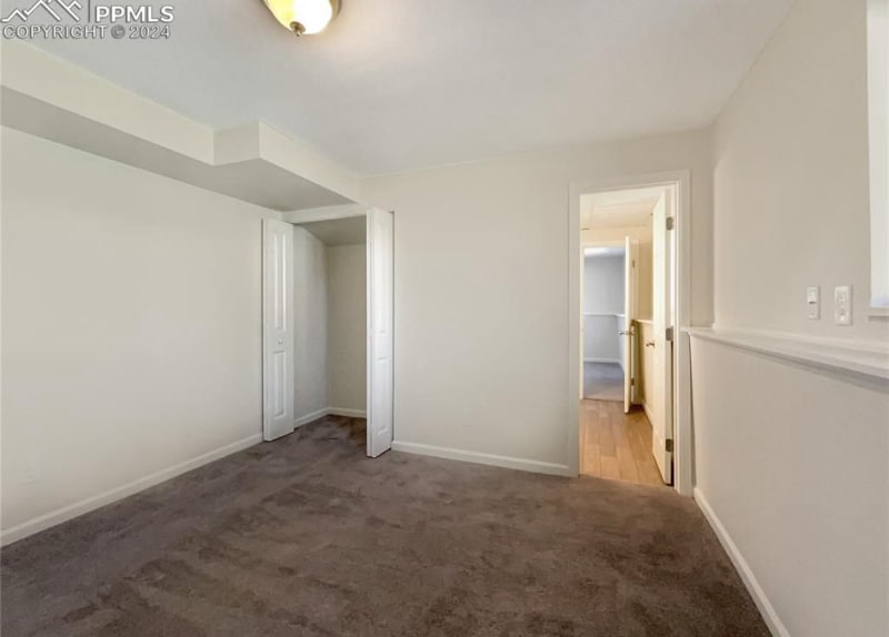 Building Photo - 555 Avenida Del Cielo