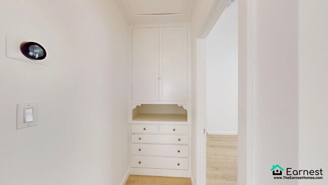 Building Photo - Charming 3BR/2BA Home in Prime Los Angeles...