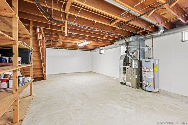 Building Photo - 8 Allspice Ln