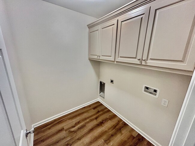 Building Photo - Beautiful New Construction Home in St. Gab...