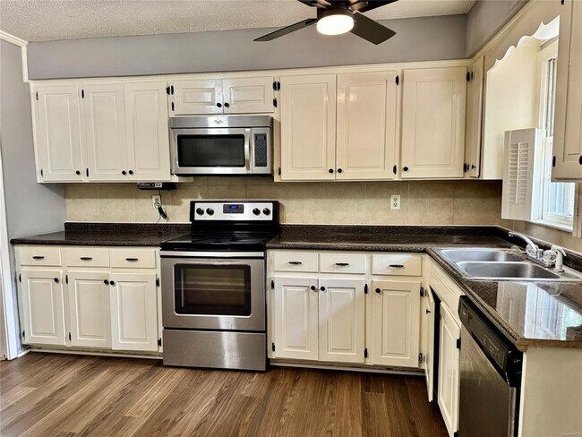 Building Photo - 4414 Eley Ct