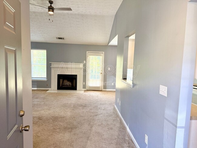 Building Photo - 11166 Knotty Pine Pl