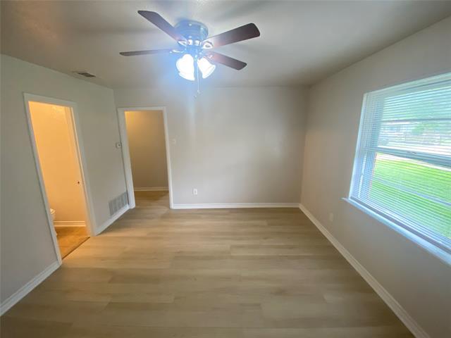 Building Photo - 2025 El Capitan Dr